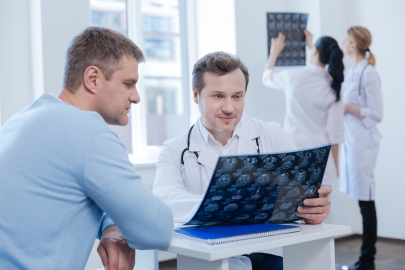 兒童大腦半球腫瘤能治好嗎？先做手術(shù)還是先做放療？
