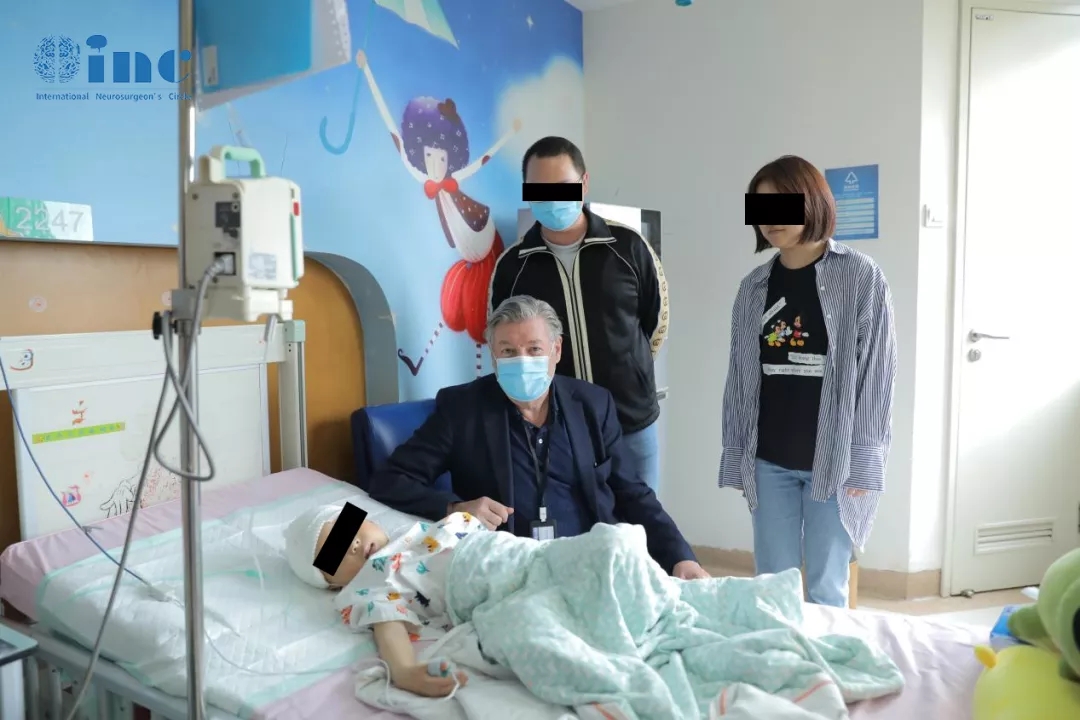 雙側視神經和下丘腦膠質瘤案例