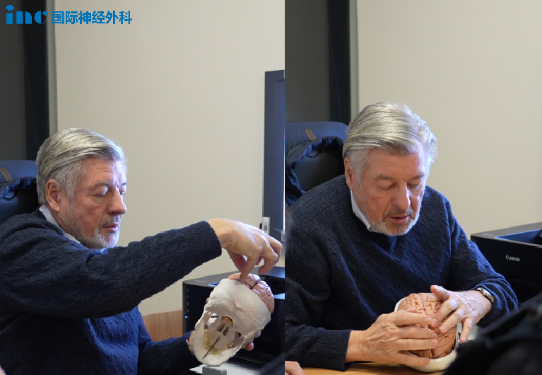 巴教授用大腦模型結(jié)合患者影像資料，同患者詳細(xì)說明手術(shù)方案